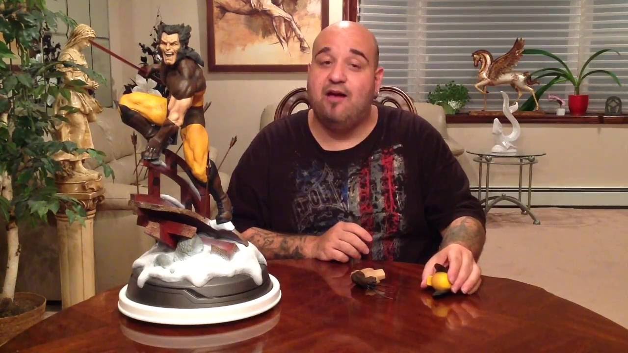 Sideshow Wolverine Statue Review