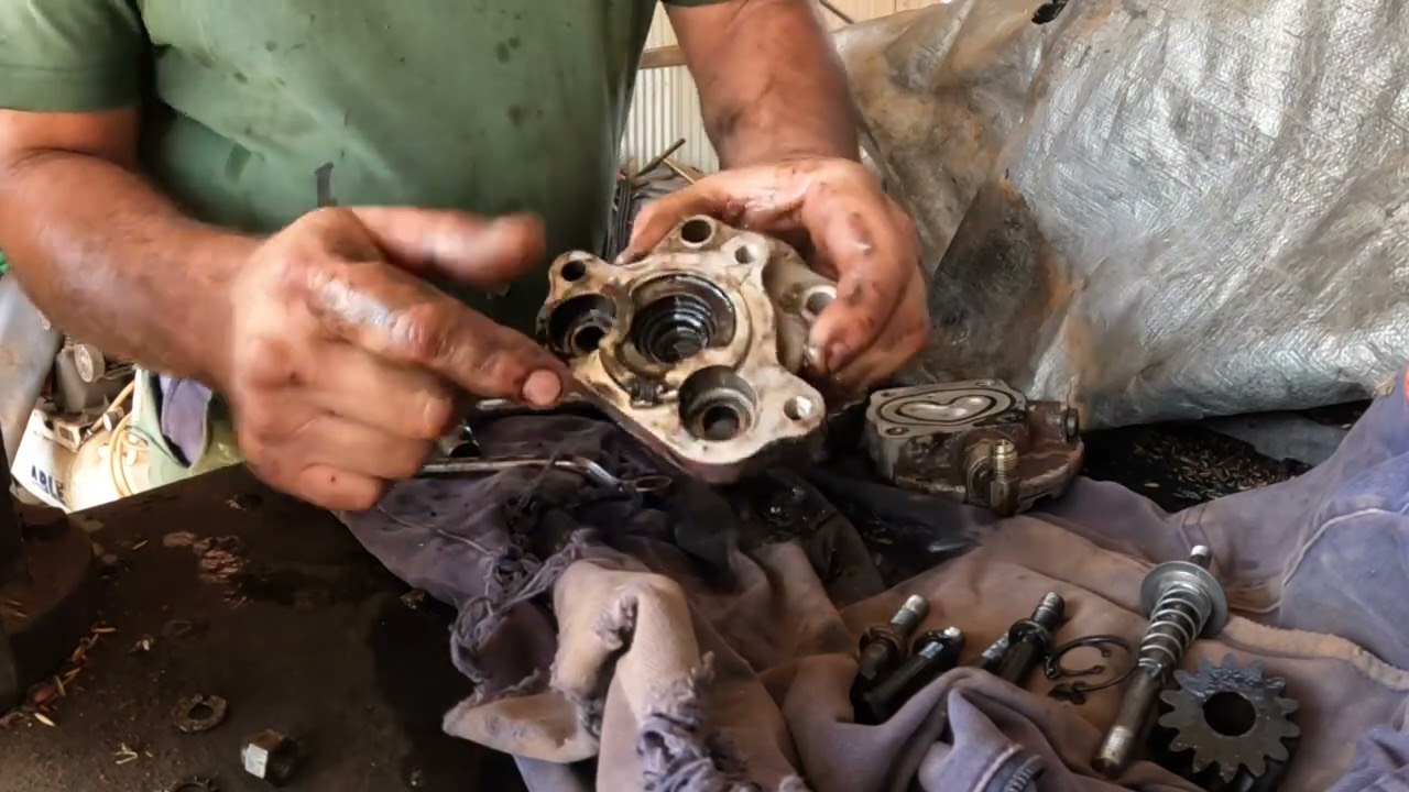 Rebuilding the power steering pump on the Massy 178