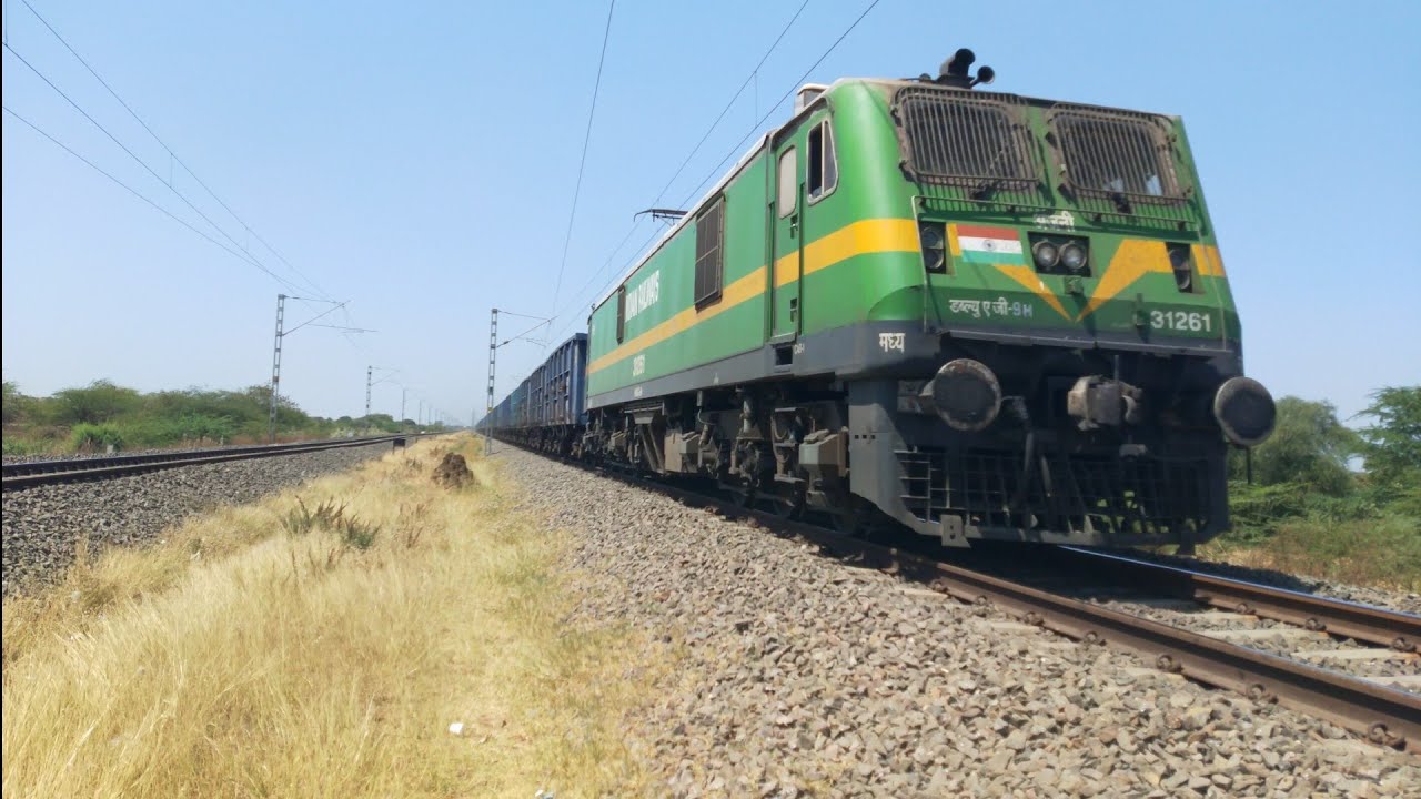 Goods Train (मालगाडी) With WAG-9 Full Speed 130KMPH