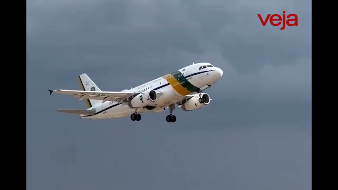 Avião com Lula a bordo arremete durante pouso em Sorocaba