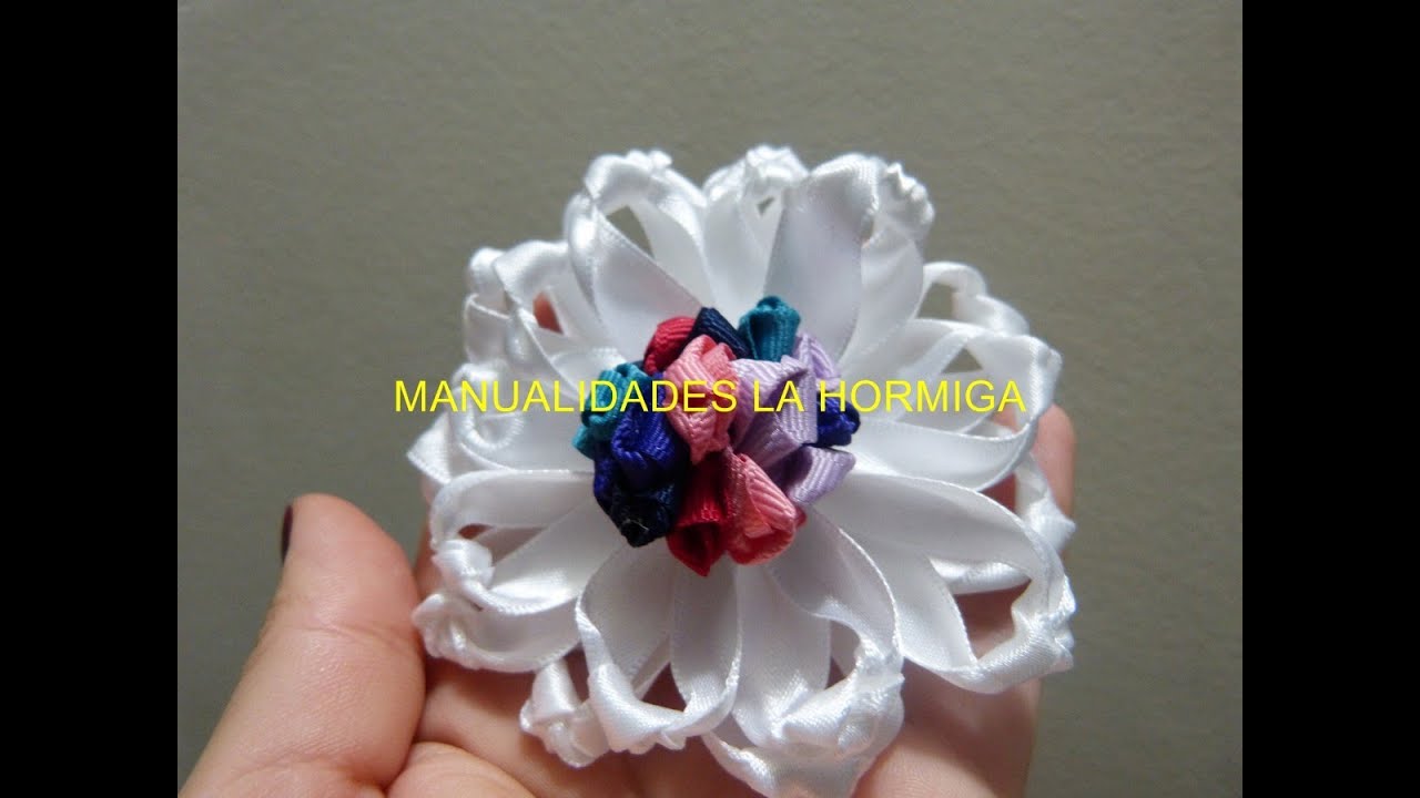Como Hacer FLORES DE CINTA DELGADA Liston Raso , How to make beautiful ribbon flowers