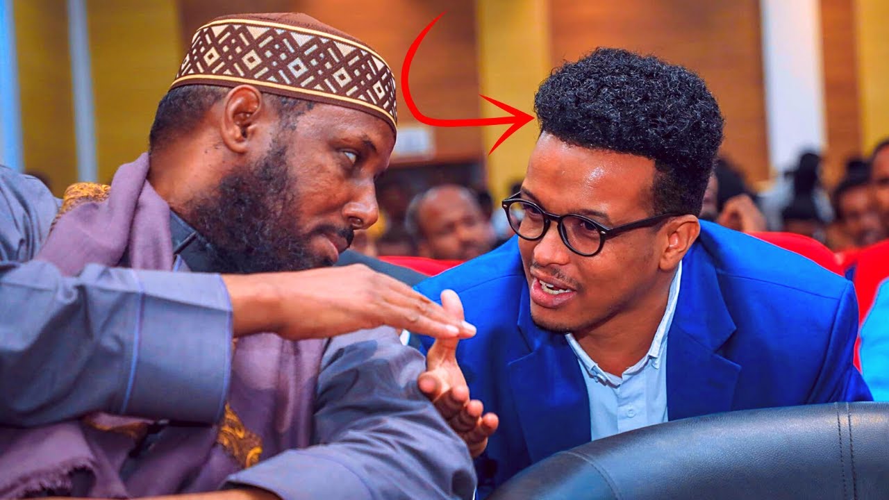 Goorma Ayuu Abwaan Nageeye Cali Khaliif ku Bray Kooxda AS? Maxaase Buuggiisa ku Quran?