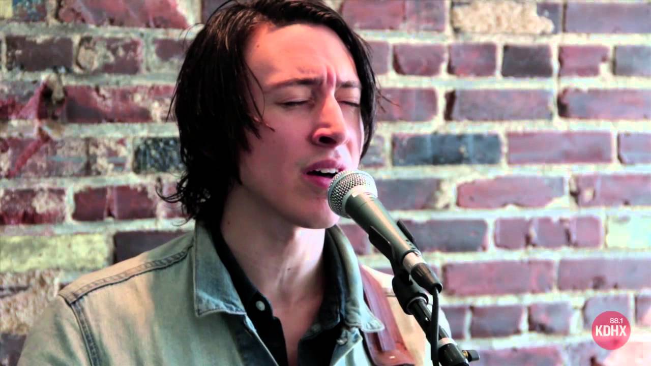 Noah Gundersen 