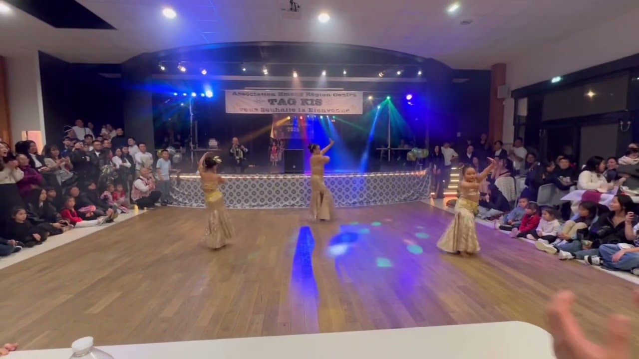 Nouvel l’an Hmong 2025 Orléans - Paj Ntshua Nplaim : style thaï/lao - 1ère au concours de dance