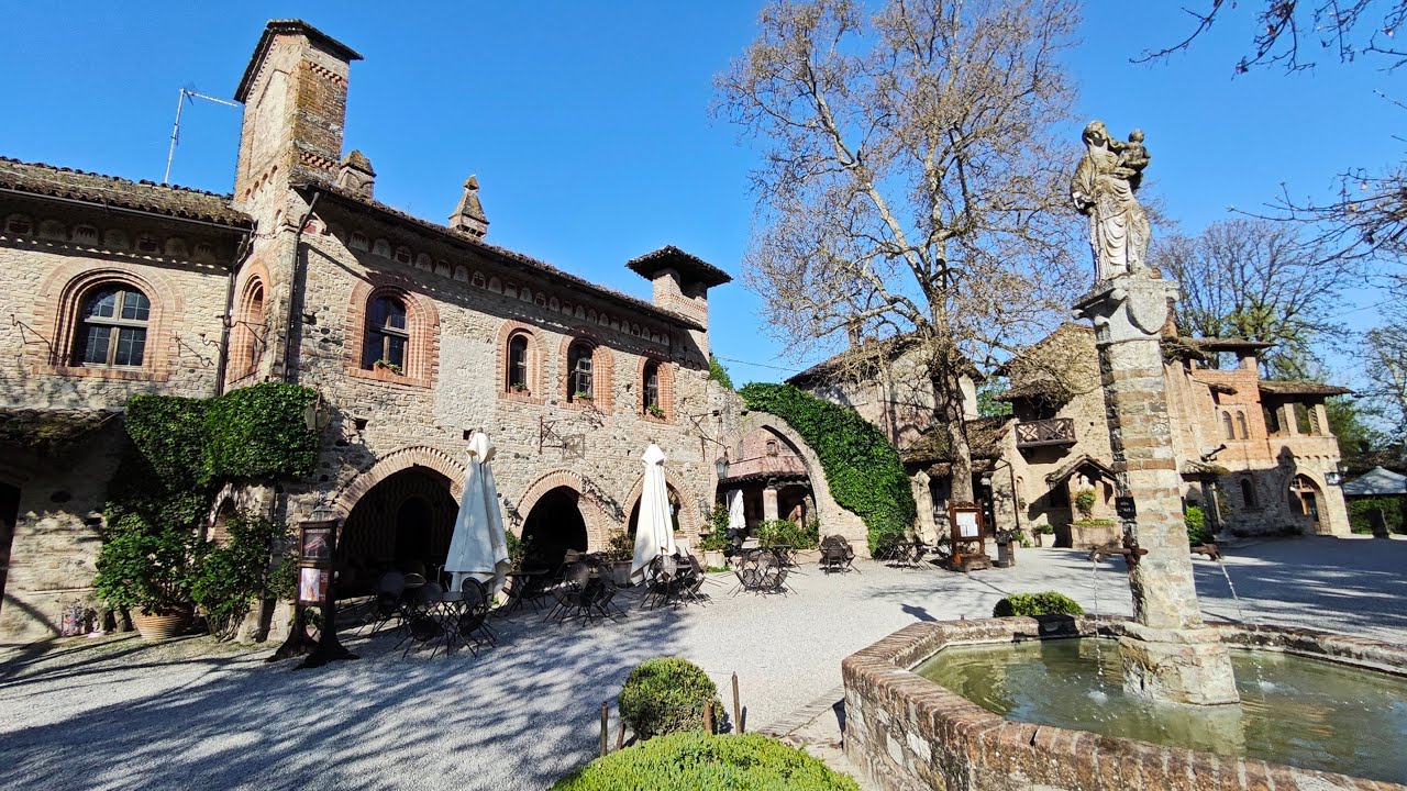 Borgo di Grazzano Visconti, Vigolzone, Piacenza, Emilia-Romagna, Italia, Europa
