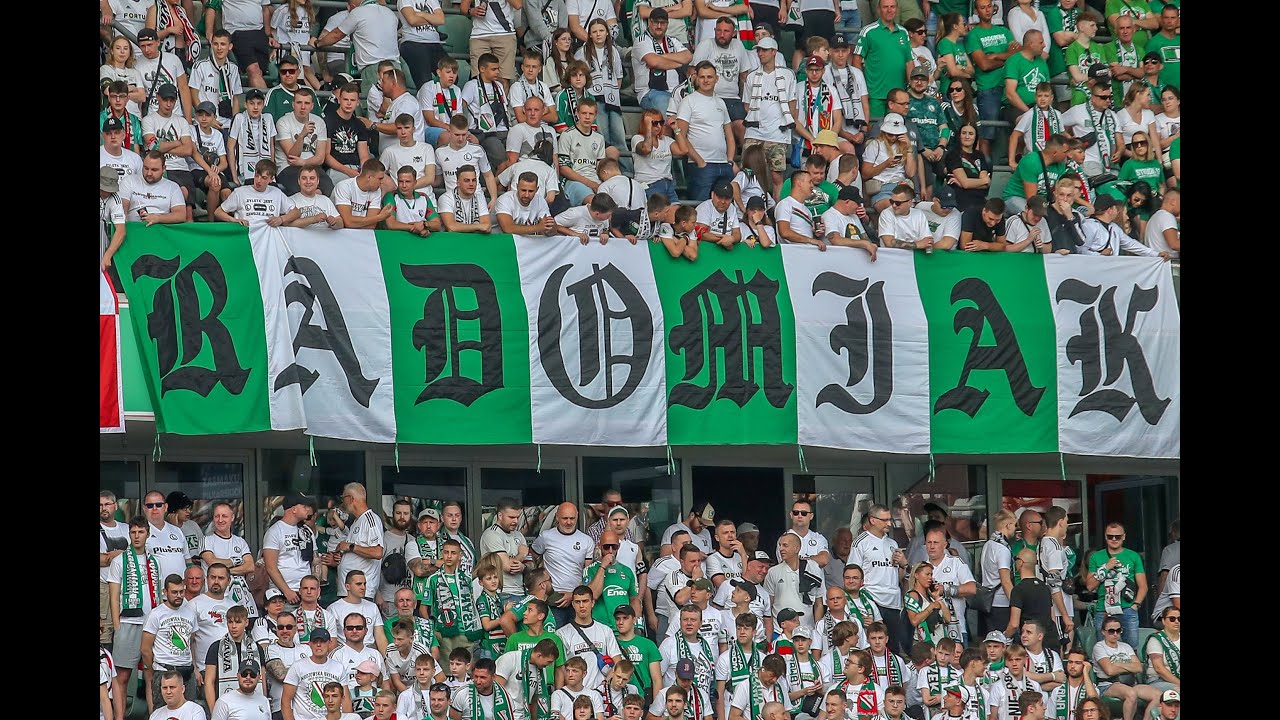 Doping kibiców Legii na meczu z Radomiakiem