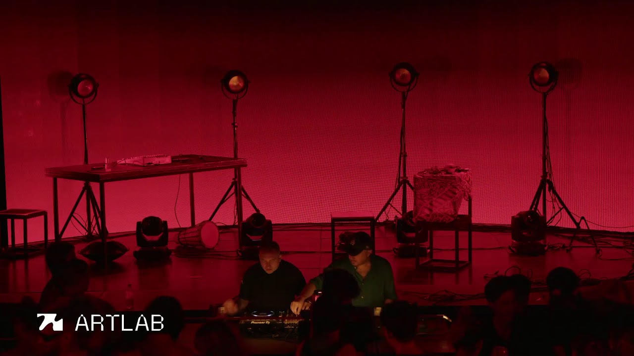 Artlab presenta: Dialog // 23:30 a 01:30 Djs Pareja