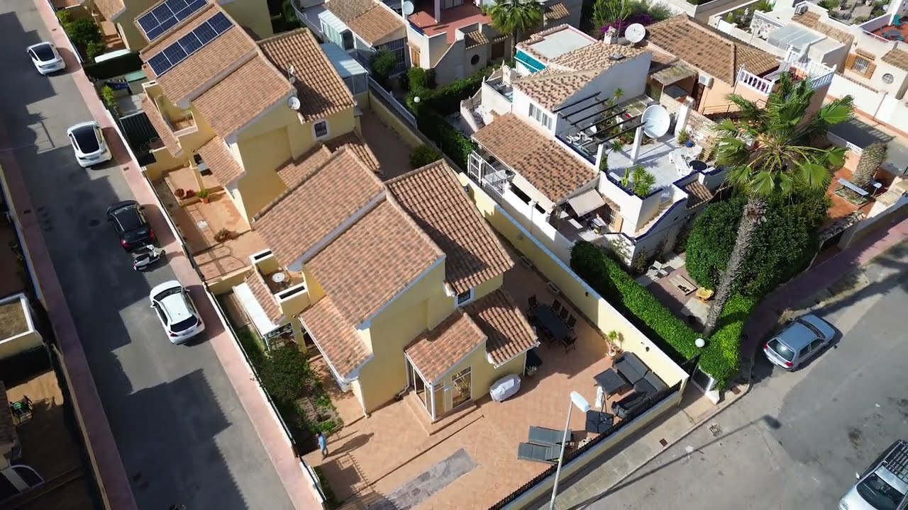 Calle Luis Gordillo, Playa Flamenca 