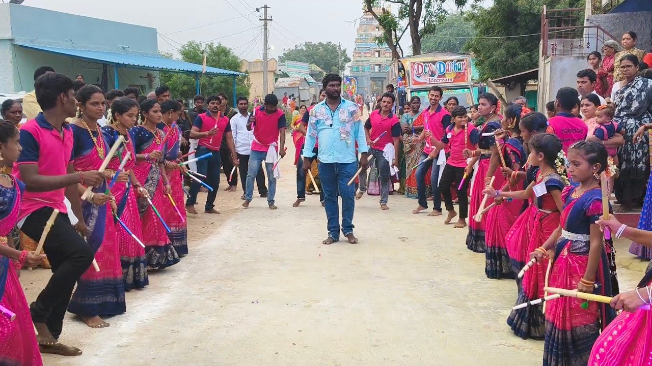 బృందావనికే చిందులు నేర్పి..బెస్తవారిపల్లె కోలాట బృందం 27.11.24 పెద్దచెప్పలి గ్రామోత్సవంలో 9989358317