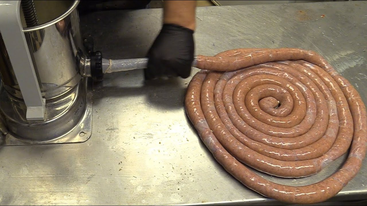 Rostbratwurst vom Reh und Wildschwein. Schritt für Schritt mit Rezept.
