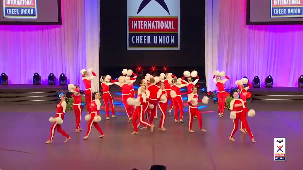 England [Junior Pom]