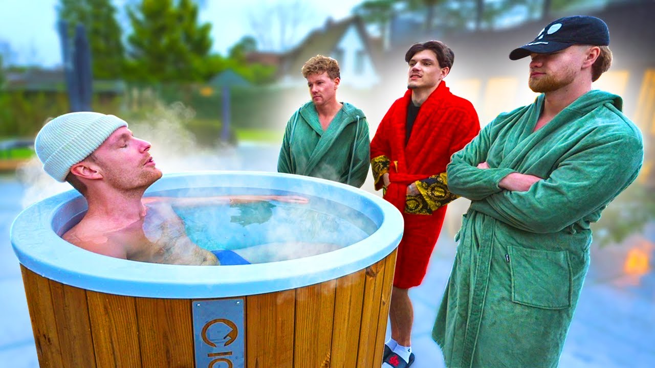 VOOR HET EERST IJSBAD MET DE BOYS! 😂 #4171 #4172 #4173