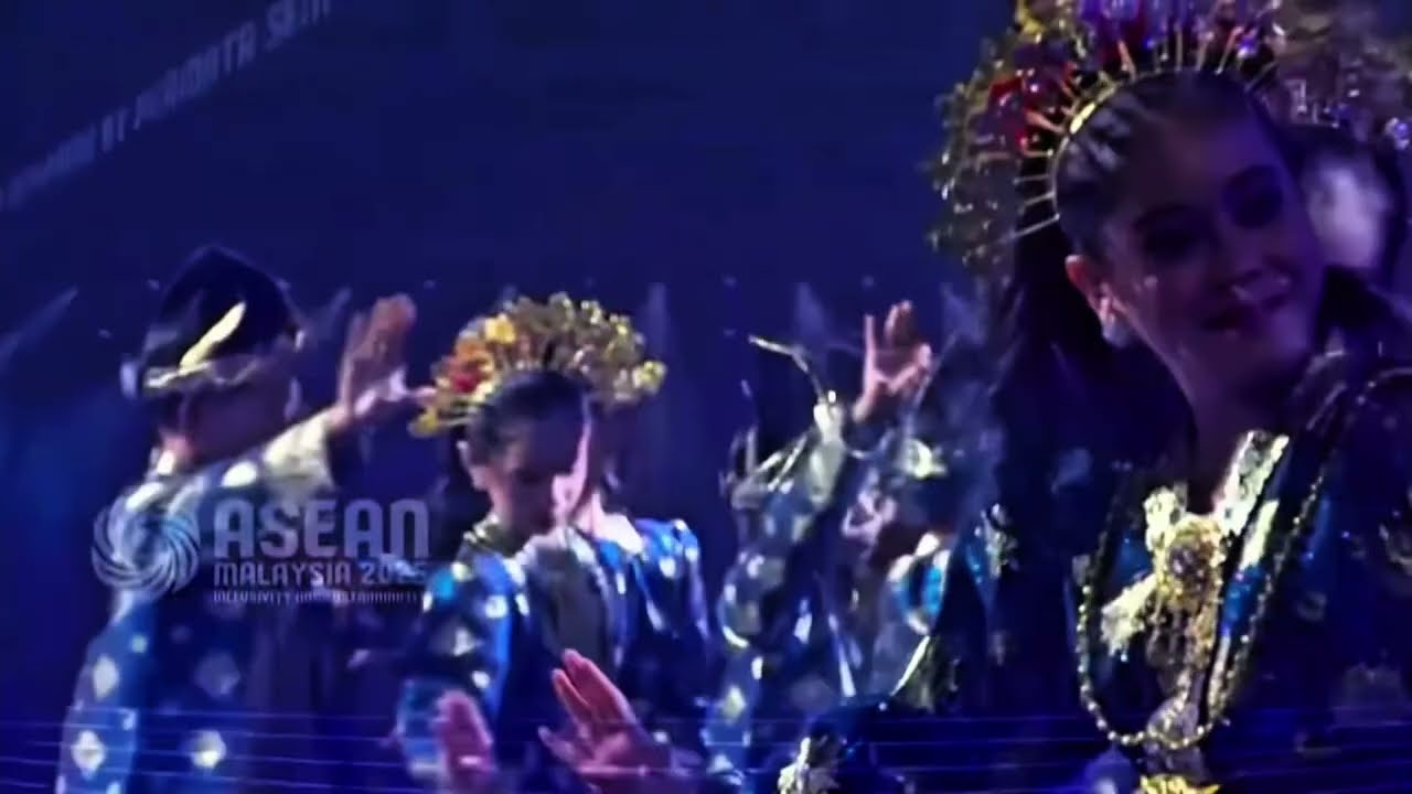 #KOREOGRAFee Wira Perwara performed by @PERMATASeniTari