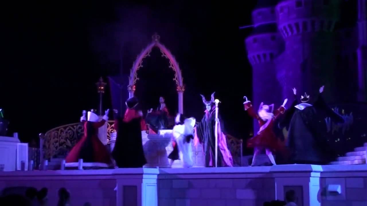 Disney Halloween Villains Mix and Mingle 2008