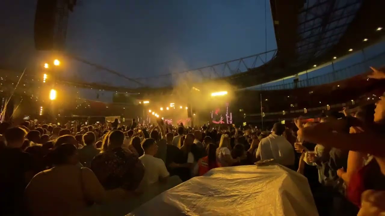 Arctic Monkeys - Do I Wanna Know? - Live Emirates Stadium London (18/06/2023)