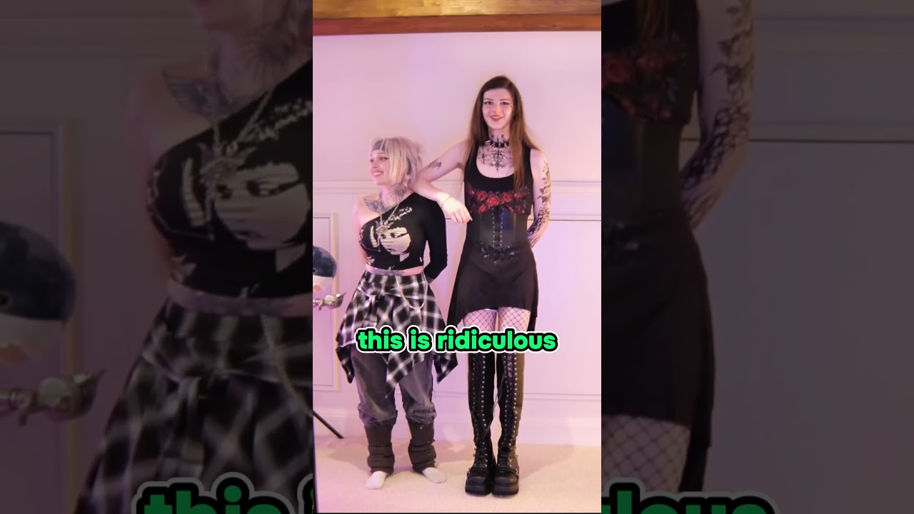 F1nn5ter is so tall!! #f1nn5ter #femboy #f1nn #twitchclips #twitch