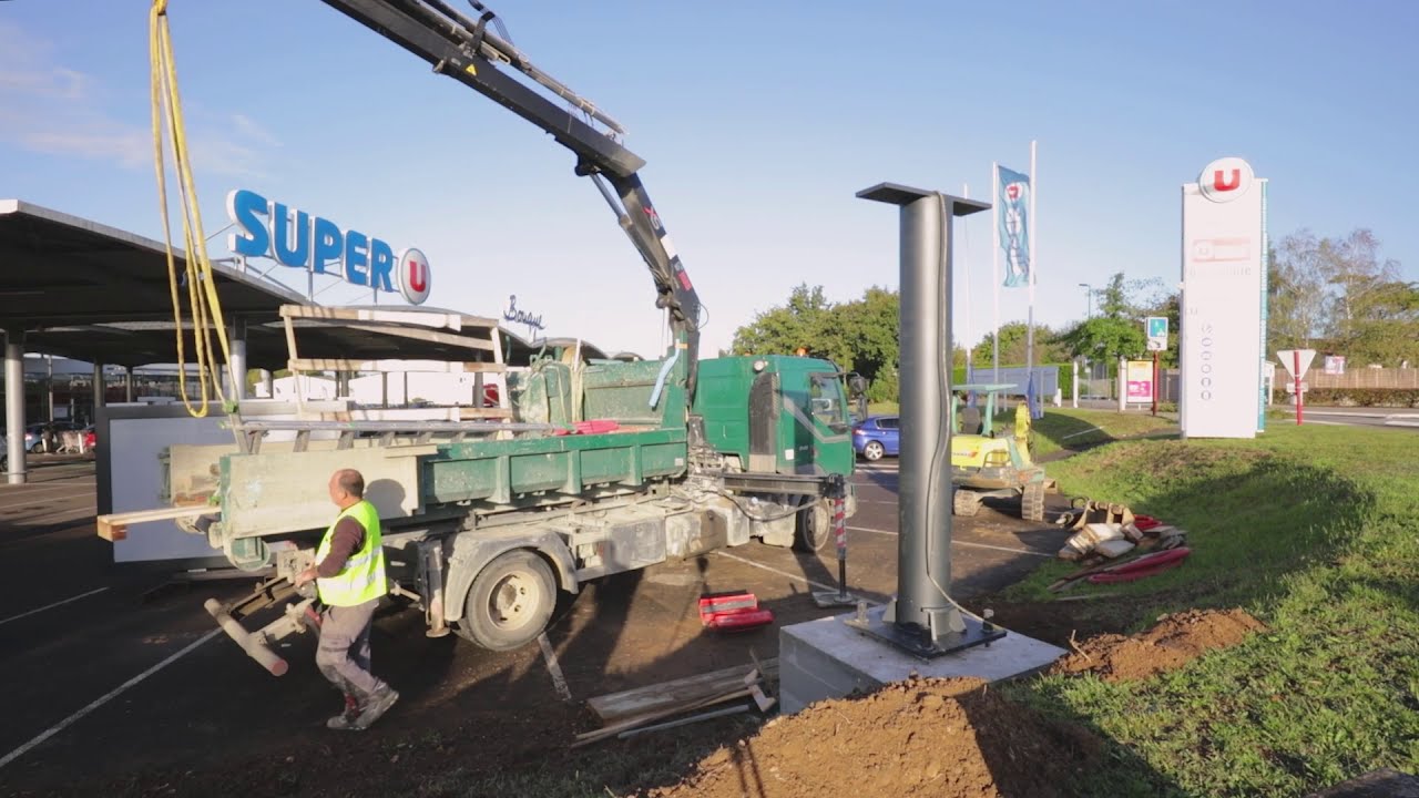 Pose de deux panneaux LED pour Système U