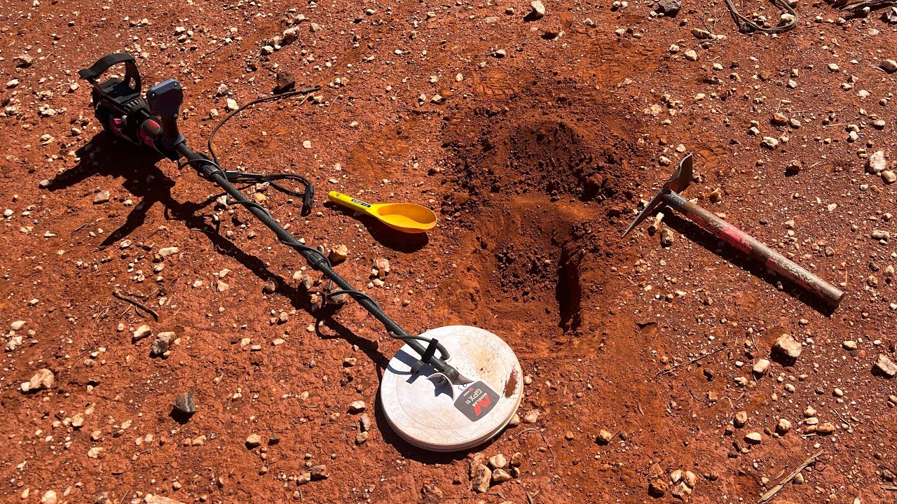 Minelab GPX  6000 understanding the training and other interesting digs.