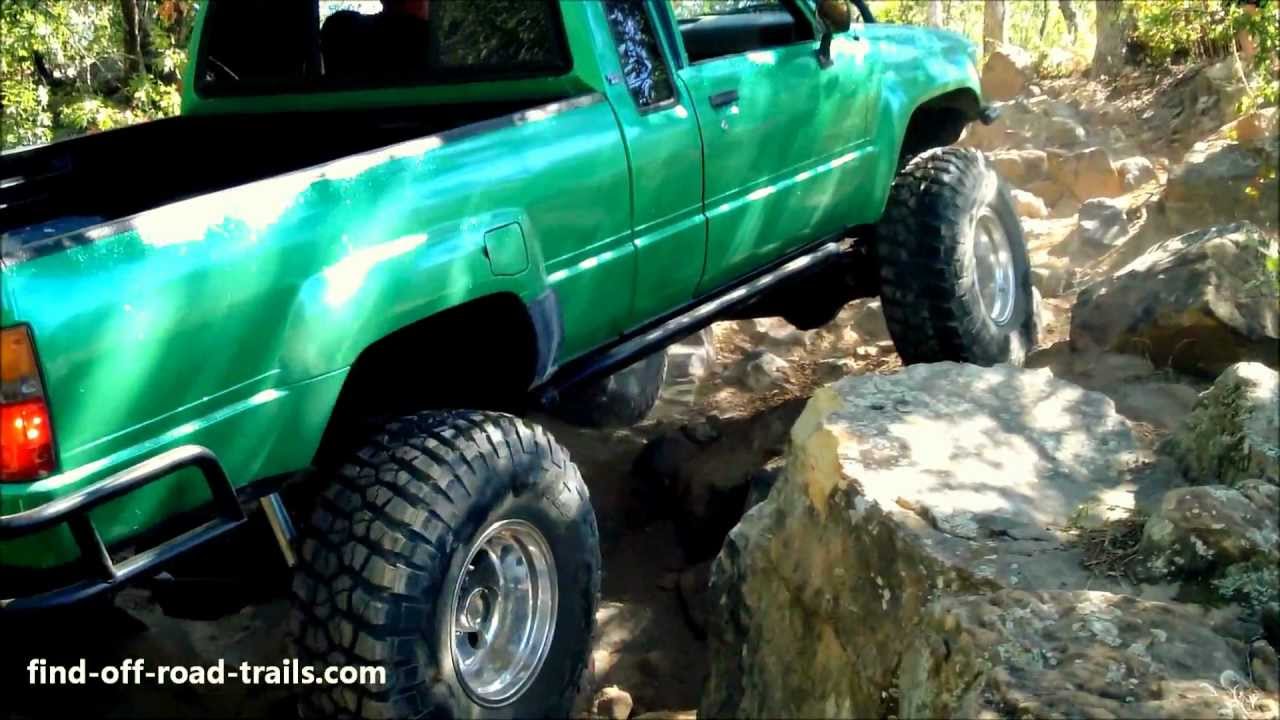 Badass Toyota Rockcrawler On 35's And Solid Axles, 22R Engine, Hilux