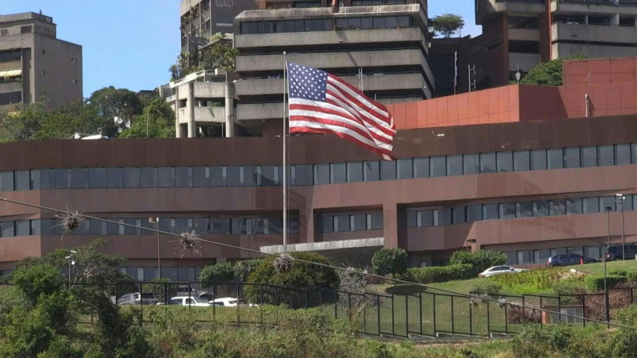 Venezuela y EEUU estudian reanudaci&oacute;n de relaciones diplom&aacute;ticas | AFP