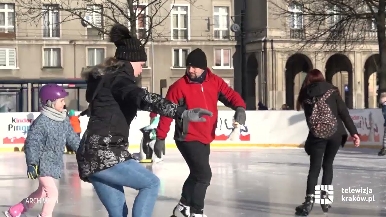 Lodowisko przy NCK czynne