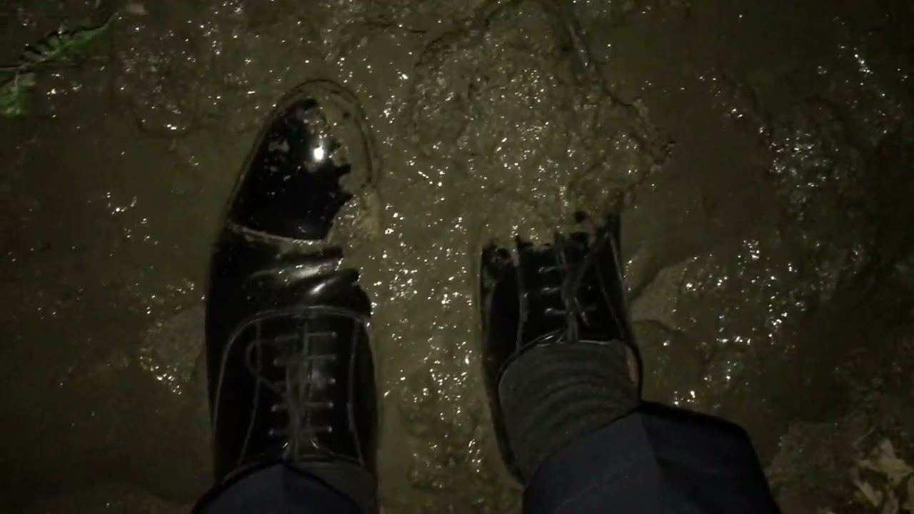 Leather shoes muddy