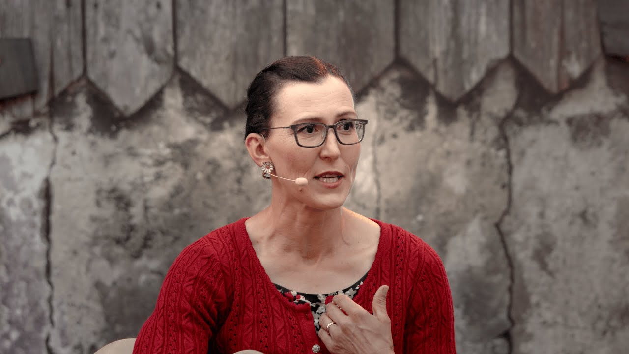 Martina Schwarzmann 