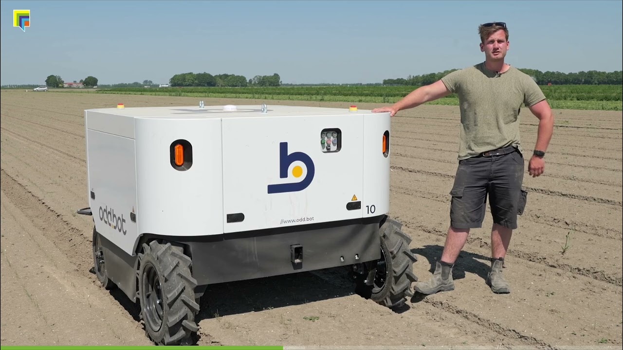 Farm Robot Removes 240,000 Weeds Without Chemicals