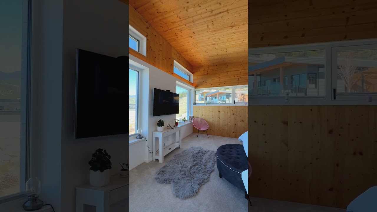2810 Outlook Way | Naramata