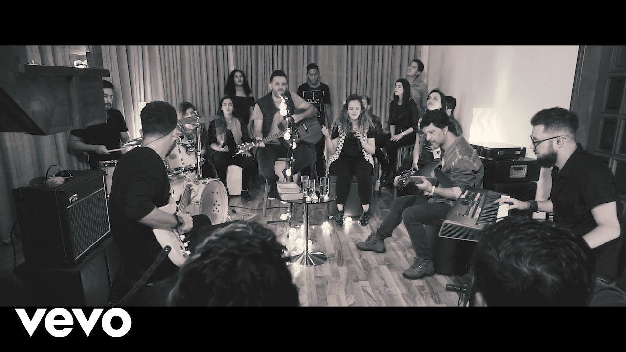 Novidade de Vida Music - Santu&aacute;rio ft. Gabriella Sampaio