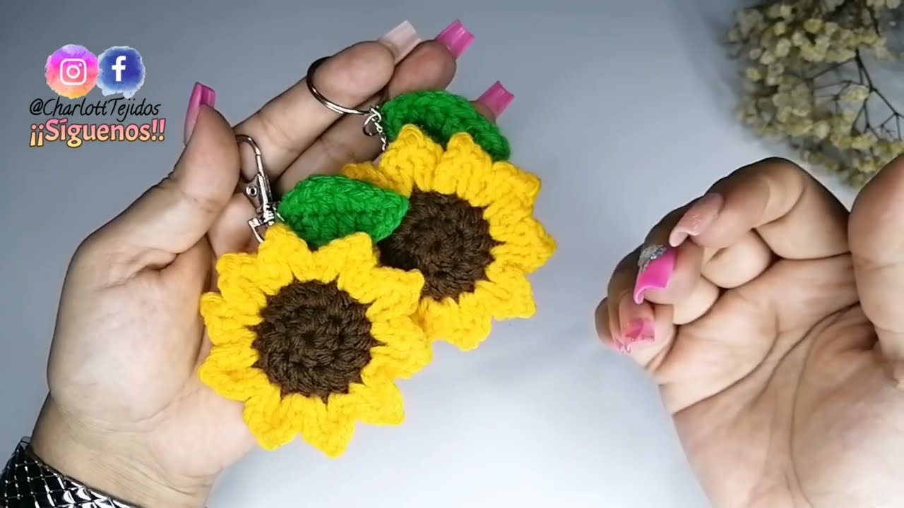 Emprende este mes con este hermoso Llavero Girasol 🌻|Emprendimiento |Charlott Tejidos