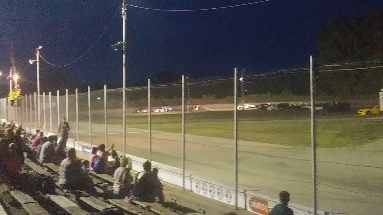 Outlaw Sportsman feature (Galesburg Speedway) Winner Josh Trammel 8/4/18