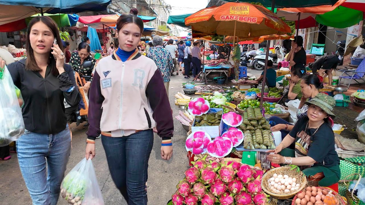 Hidden Food Gams! Cambodian STREET FOOD 2025 - Walking Tour Orussey Market in Phnom Penh City
