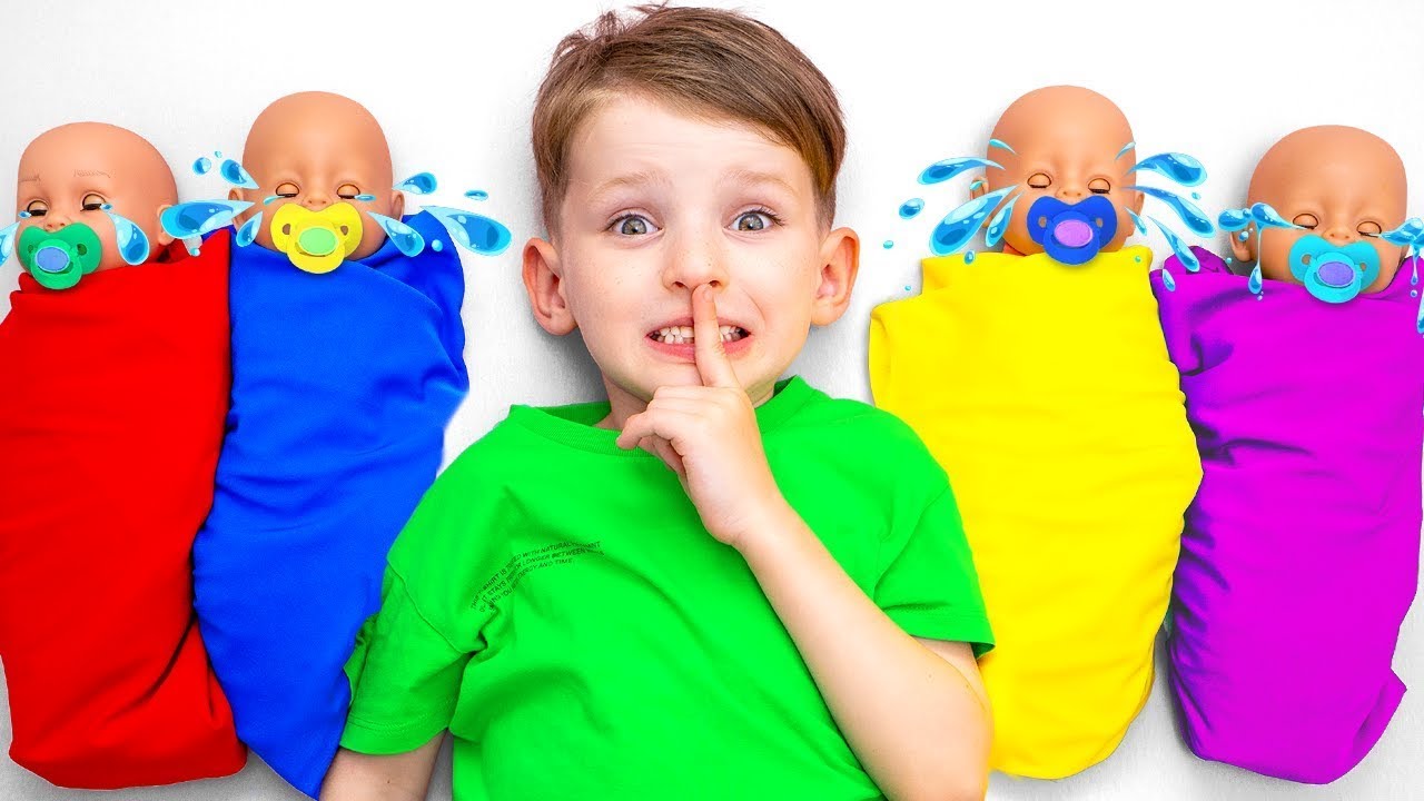 Przygody małej lalki 🧸 Dzieci opiekują się lalką | Bajki dla dzieci