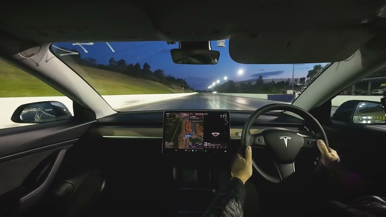 Tesla Model 3 SR+ (RWD) MY21 at Sydney Dragway 1/4 mile racing