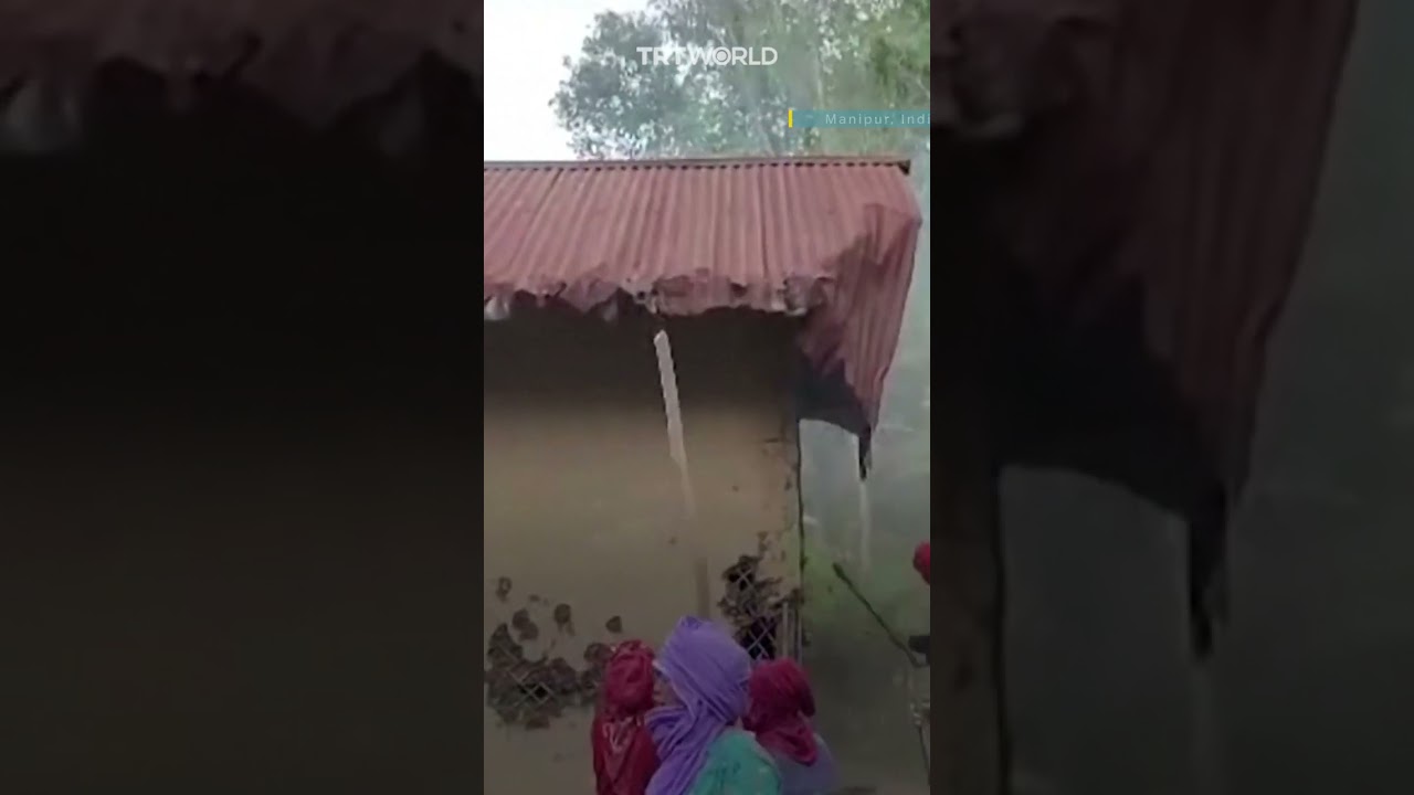 Indian women torch home of sex assault suspect