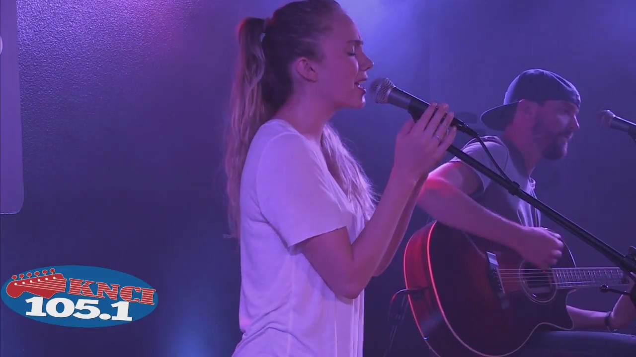 Danielle Bradbery - Can't Stay Mad (Live)