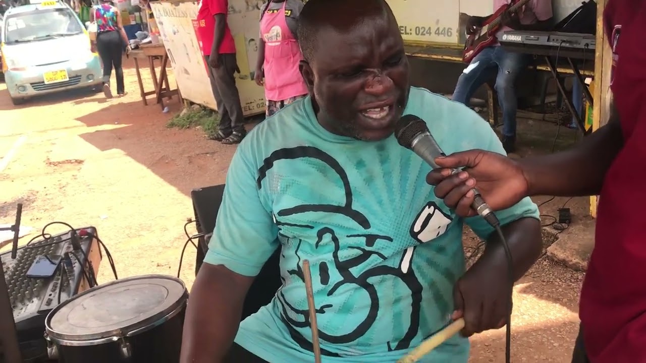 Righteous blind Perform war and crime by lucky dube so fantastic