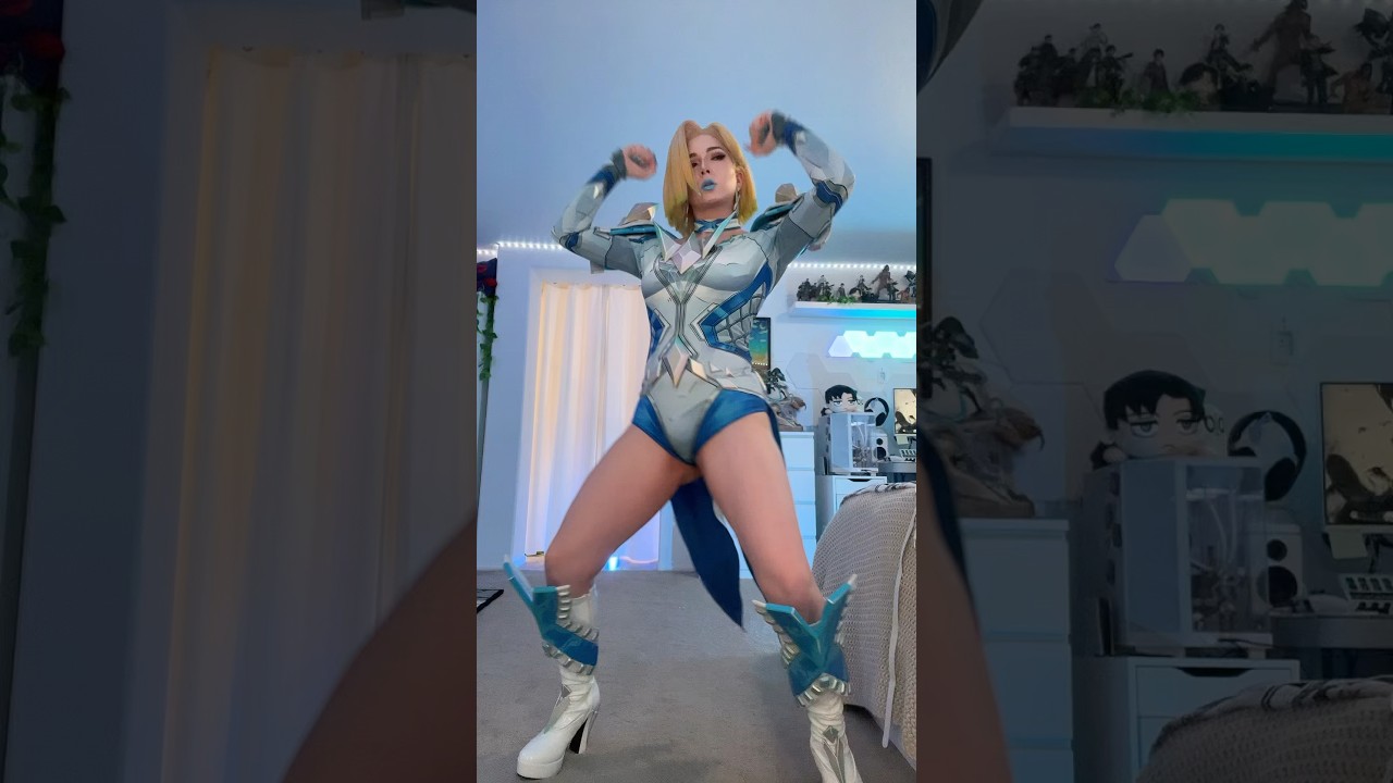 I ran outta ideas at the end 😅 #emmafrost #emmafrostcosplay #emmafrostmarvelrivals #marvelrivals