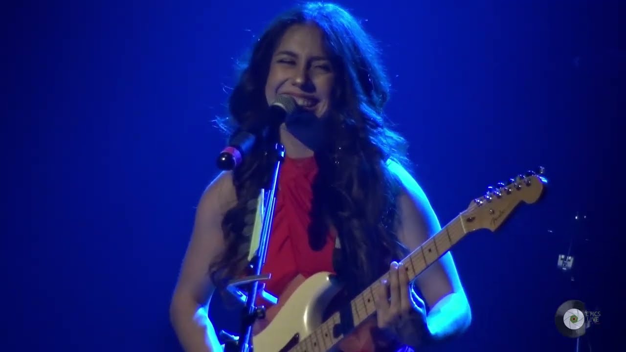 Fabiola Roudha - La gata bajo la lluvia  |  Foro Tims, Monterrey, México