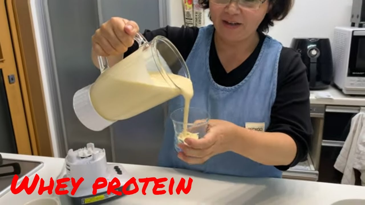 Usando o soro do Kefir (Whey protein), vitamina com yogurt Kefir