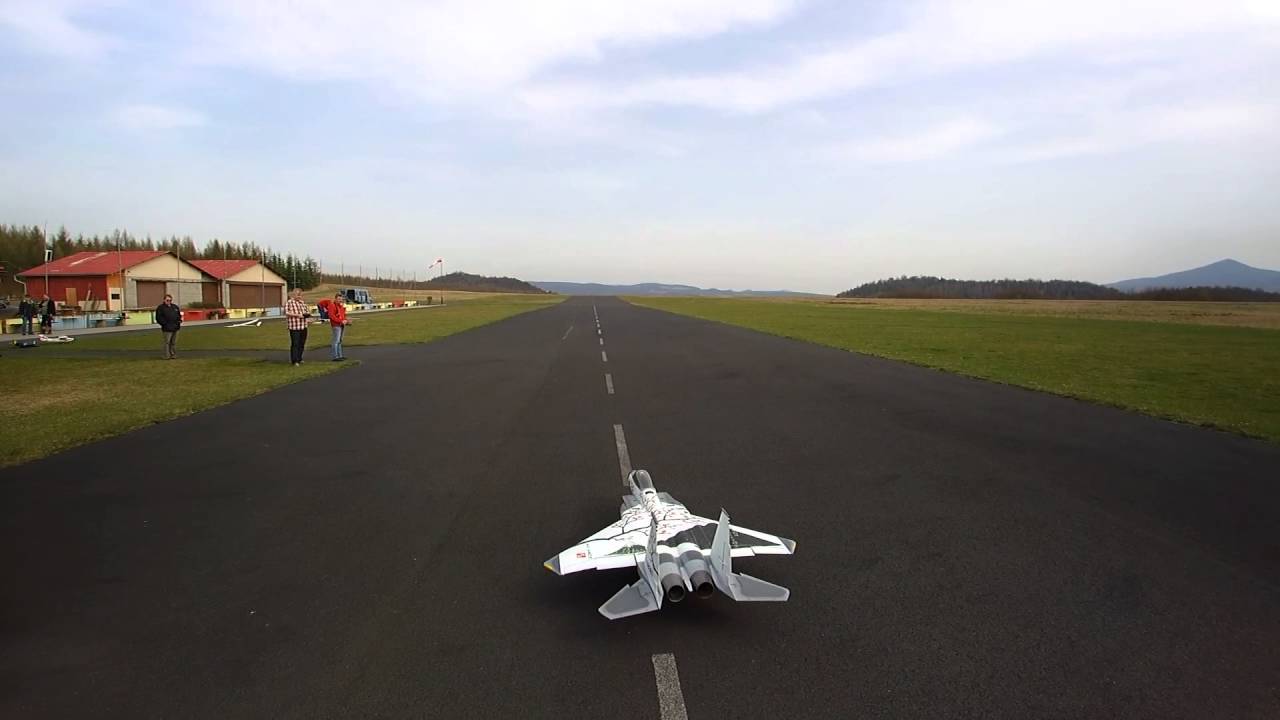 F-15 Modelpark Such&eacute;