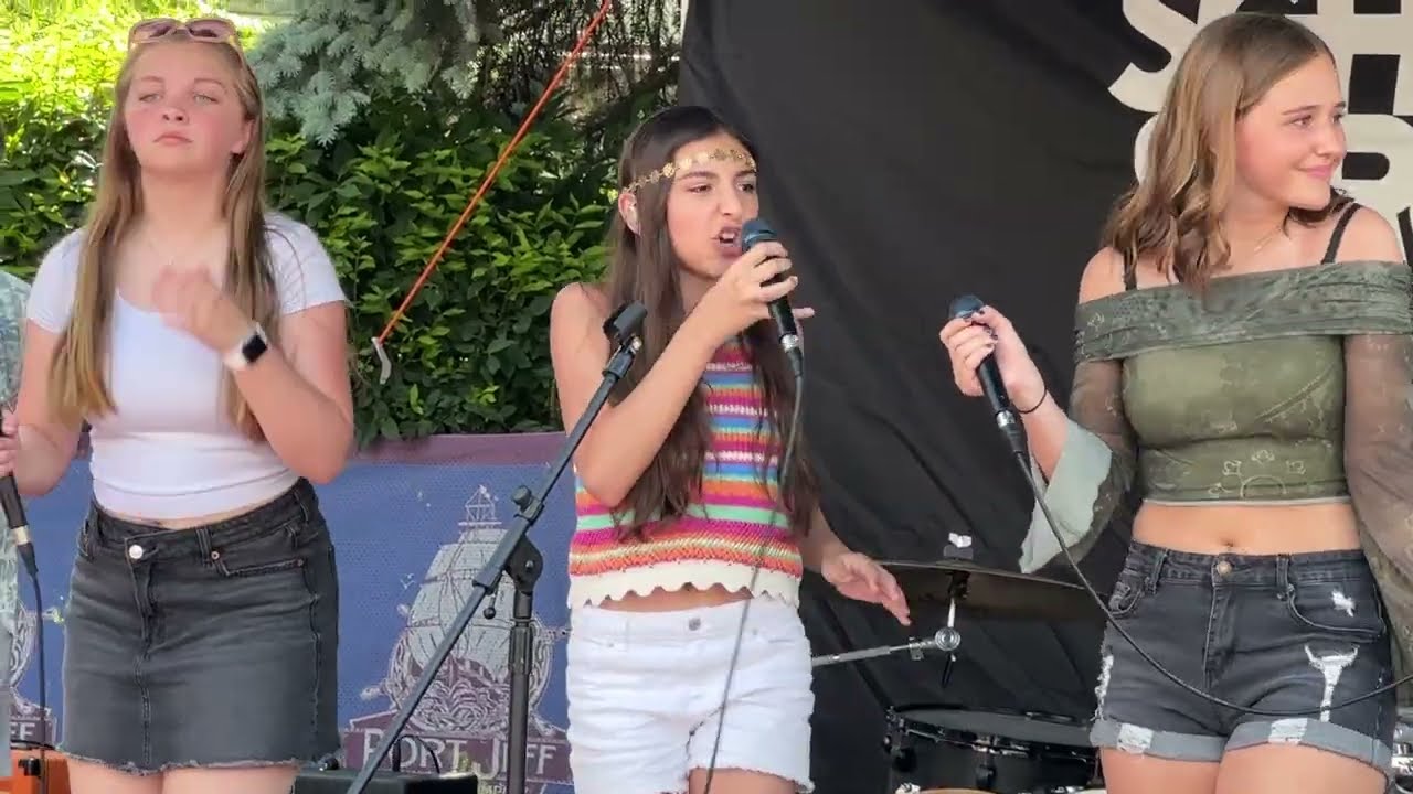 Sophia Rita Sings @thebandheart  Sing Child with @SchoolofRockPortJeff