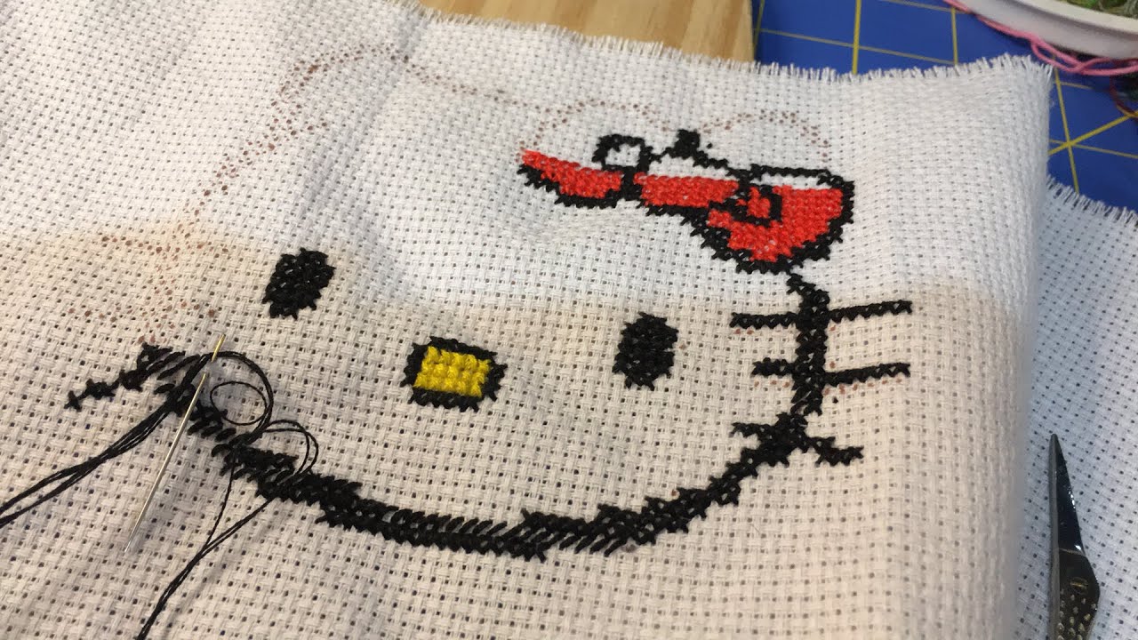 Bordando Hello kitty (finalização)