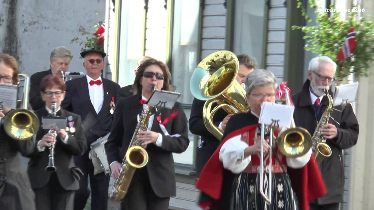 17 Mai 2016 Farsund  Barnetoget