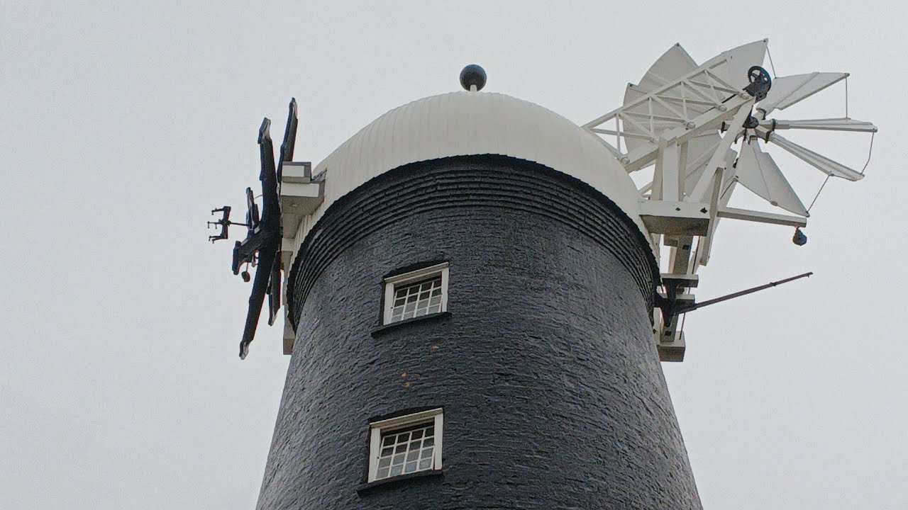 WALTHAM WINDMILL/THE CAP IS ON 