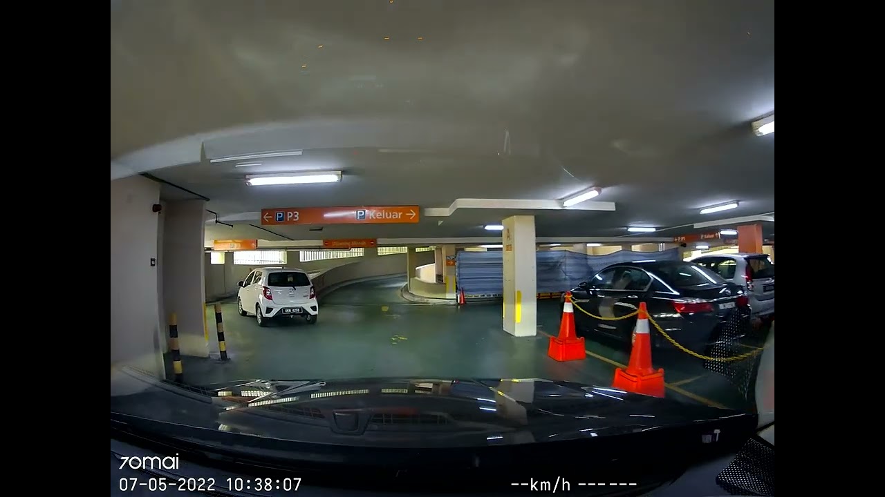parking di Alamanda Putrajaya