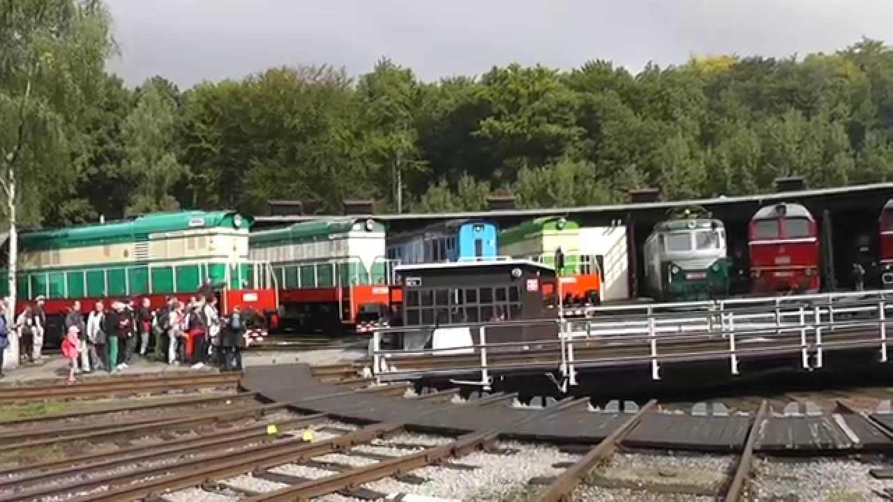 Setkání šestinápravových lokomotiv ČSD řady T669.0 Čmelák T679.1 Sergej 13. 9. 2014