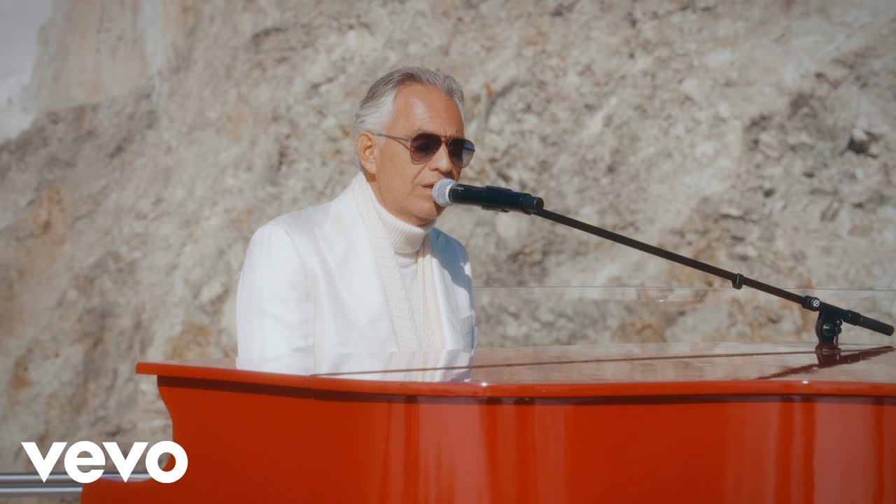 Andrea Bocelli, Matteo Bocelli, Virginia Bocelli - White Christmas (from Monte Bianco)