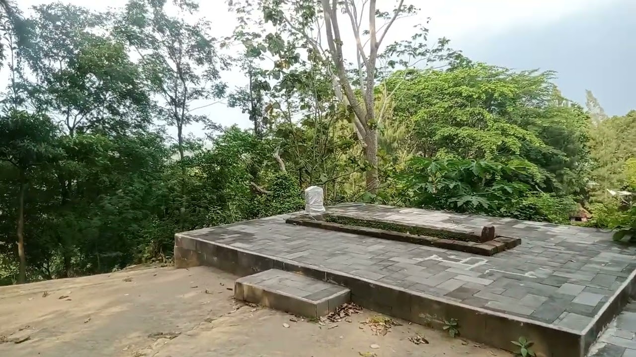 Danyang kali lamong-viralnya makam ceroboh,aguno- Ki sekti! Maling celurig di gunung pucangan